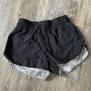 Lululemon Reversible Short SZ 6